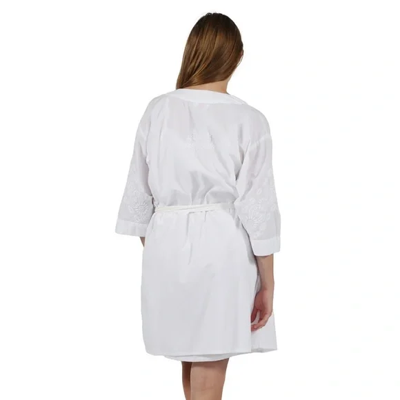 La Cera Embroidered Short Robe - Picture 3 of 11